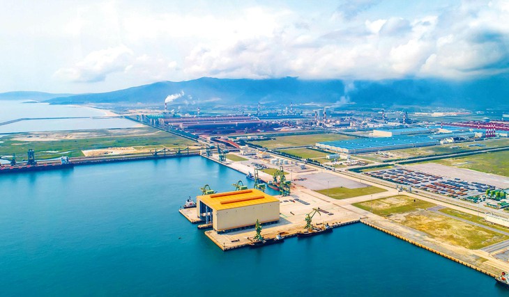 Công ty Cổ phần Vinhomes sẽ xây dựng cảng biển tổng hợp và khu logistics để phục vụ nhu cầu vận tải biển cho nhà máy; xây dựng khu du lịch khách sạn ven biển....