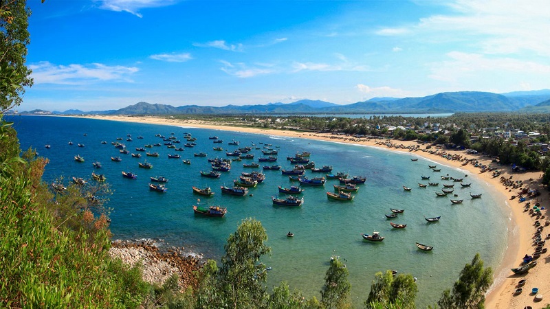 UBND tỉnh Phú Yên gắn Quy hoạch phát triển Thị xã Sông Cầu với Quy hoạch tổng thể phát triển khu du lịch quốc gia Vịnh Xuân Đài.
