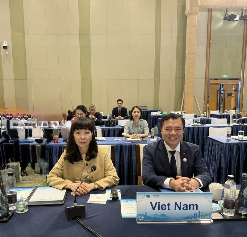 APEC.jpeg APEC.jpeg