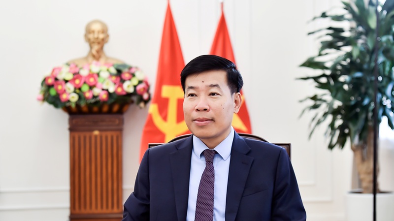 Thu truong Manh Cuong.1.JPG