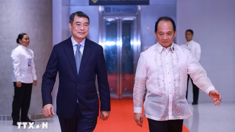 thu-tuong-ket-thuc-chuyen-tham-du-hoi-nghi-cap-cao-asean-lan-thu-48-tai-philippines-8749678.jpg
