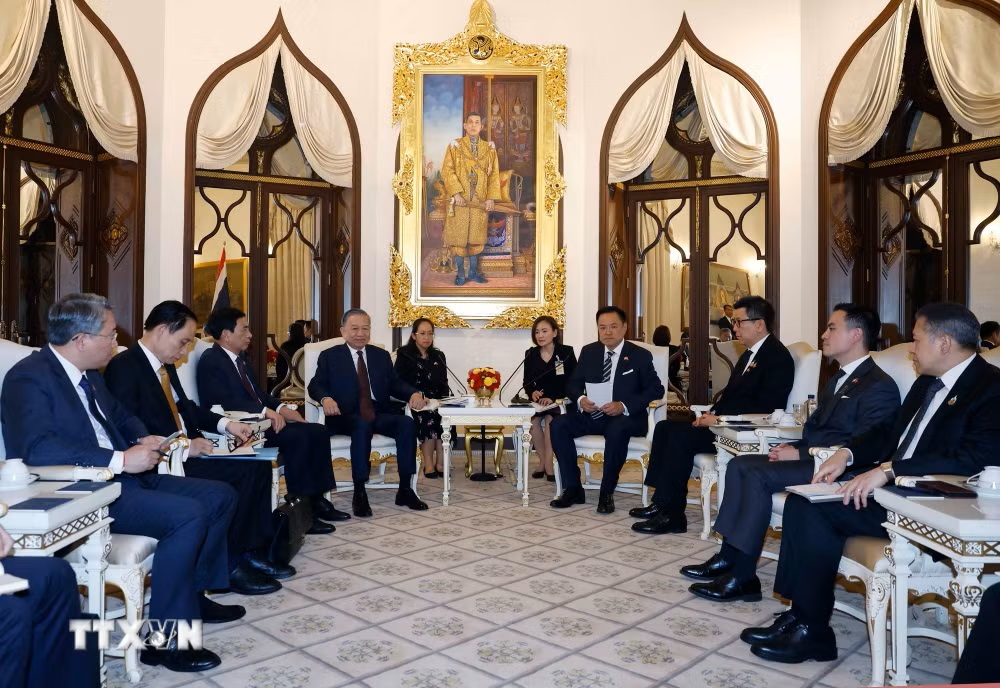 tong-bi-thu-chu-tich-nuoc-to-lam-hoi-dam-hep-voi-thu-tuong-thai-lan-3.jpg