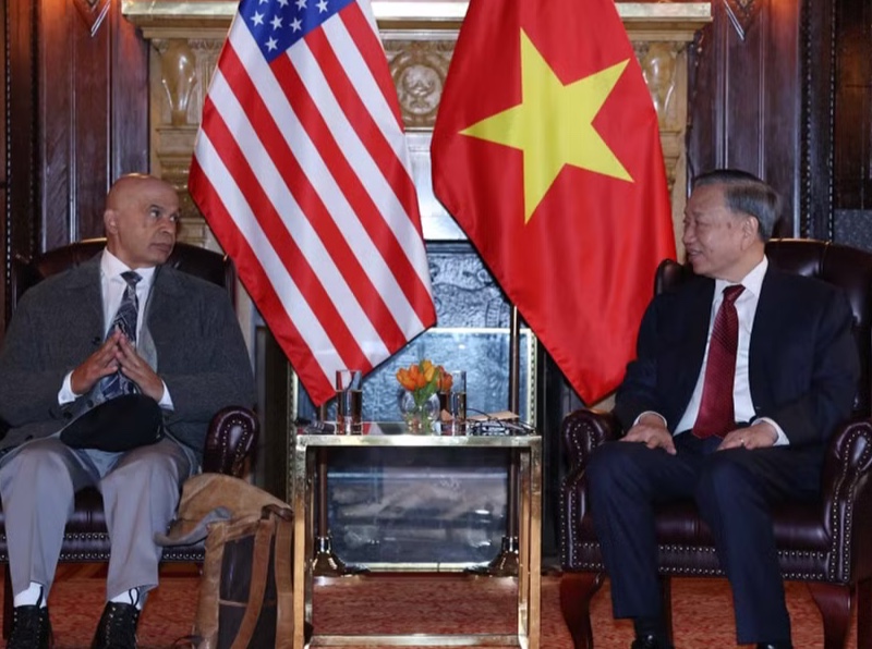 Tổng B&iacute; thư, Chủ tịch nước T&ocirc; L&acirc;m tiếp Đồng Chủ tịch Đảng Cộng sản Hoa Kỳ Joe Sims. (Ảnh: Thống Nhất/TTXVN)