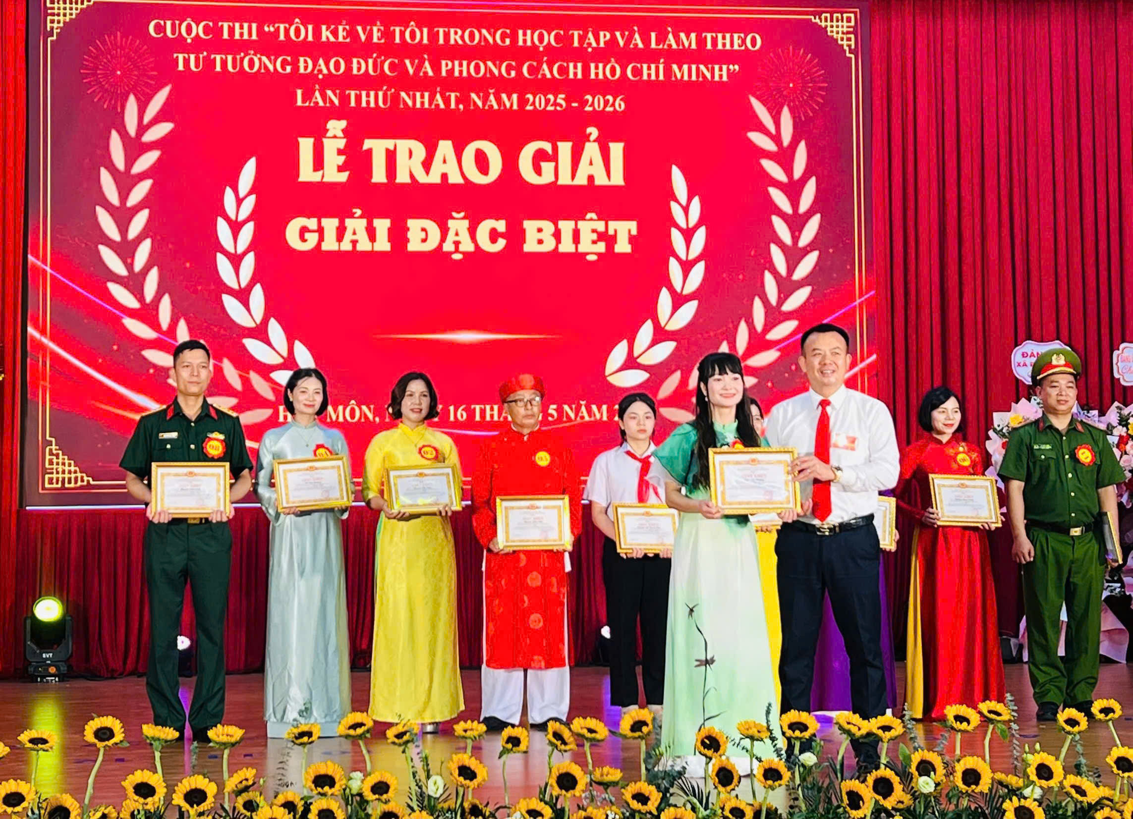 8.jpg 8.jpg
