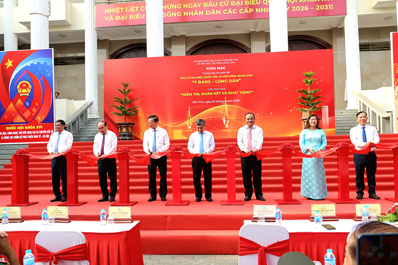 Lãnh đạo TP. Cần Thơ.jpg Lãnh đạo TP. Cần Thơ.jpg