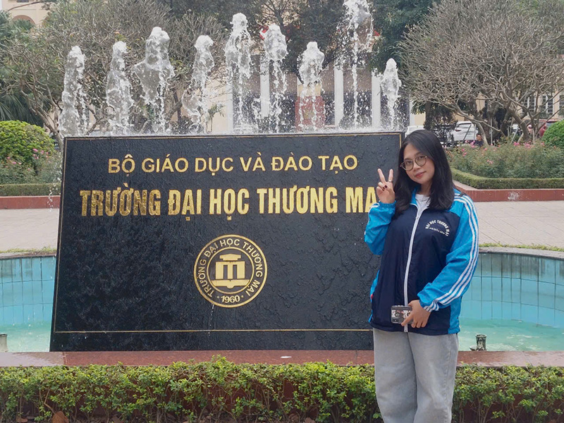 Anh 1-Em Nguyen Thu Trang_DH Thuong Mai.jpg