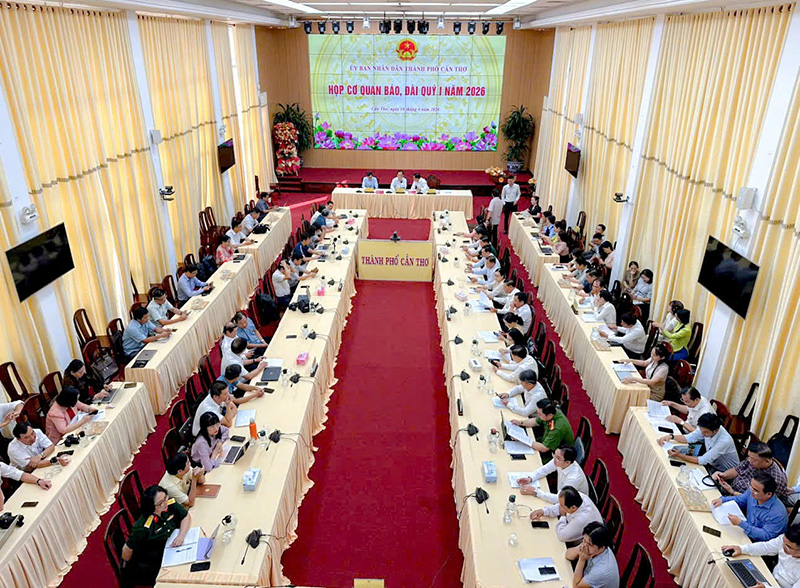 hop b&aacute;o Cần Thơ.jpg