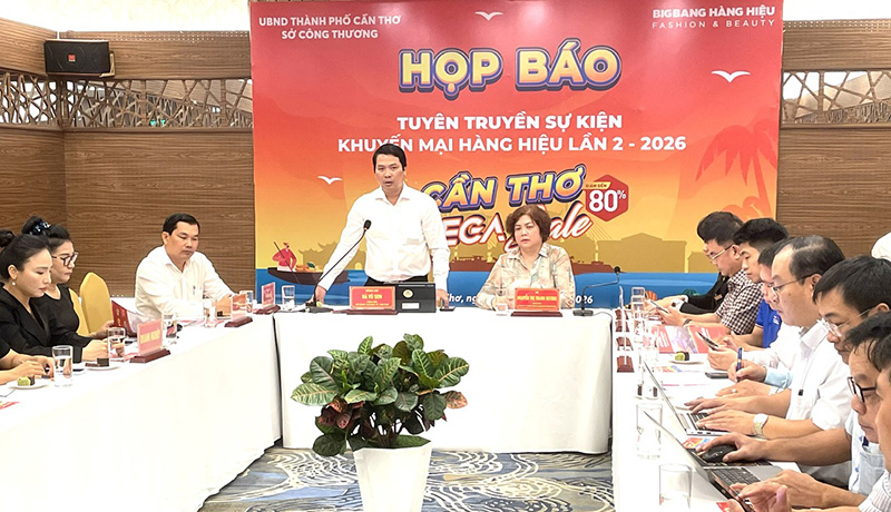 Gi&aacute;m đốc Sở C&ocirc;ng Thương TP. Cần Thơ H&agrave; Vũ Sơn.jpg