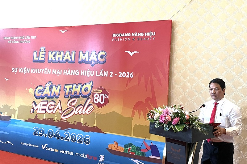 Gi&aacute;m đốc Sở C&ocirc;ng Thương TP. Cần Thơ H&agrave; Vũ Sơn ph&aacute;t biểu khai mạc sự kiện.jpg
