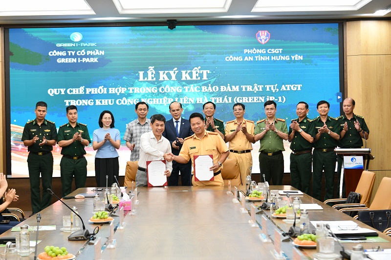Ph&ograve;ng cảnh s&aacute;t giao th&ocirc;ng.JPG