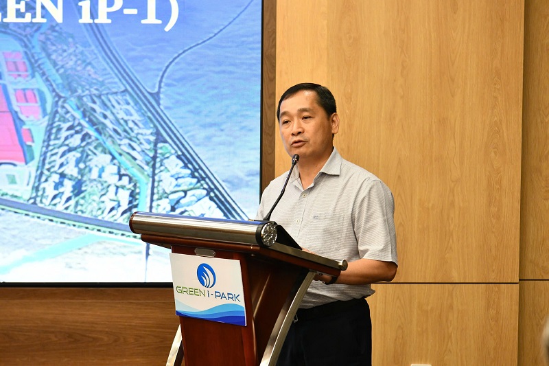 3. &Ocirc;ng Nguyễn Trần Phong.jpg