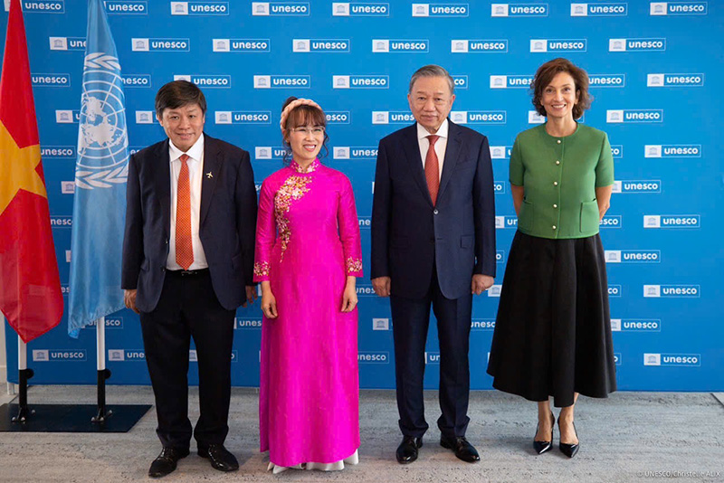 7.1 UNESCO France 1.jpg