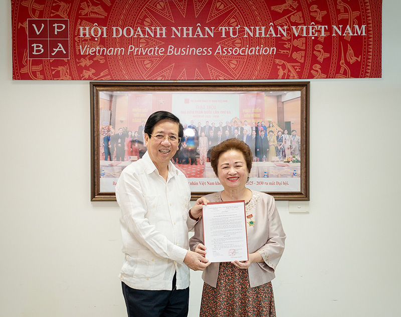 01 Bà Nguyễn Thị Nga.jpg 01 Bà Nguyễn Thị Nga.jpg