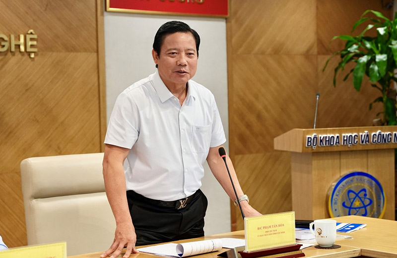 Phó Chủ tịch UBND tỉnh Tây Ninh Phạm Tấn Hòa.jpg Phó Chủ tịch UBND tỉnh Tây Ninh Phạm Tấn Hòa.jpg
