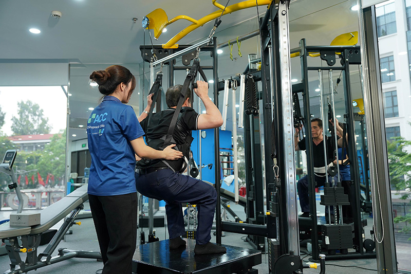 Vật l&yacute; Trị liệu - Phục hồi chức năng tại ACC.JPG