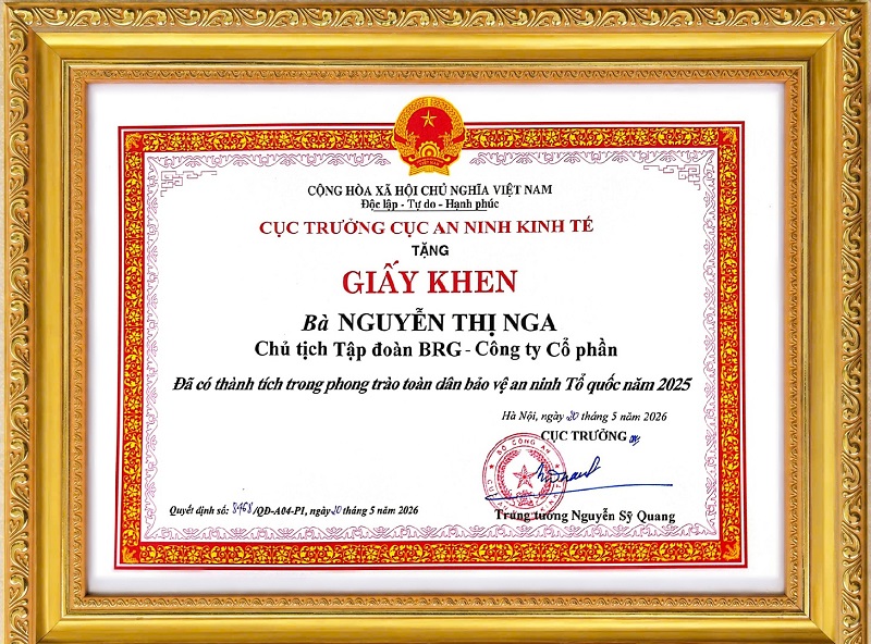 02 Giấy khen Madame Nguyễn Thị Nga.jpg 02 Giấy khen Madame Nguyễn Thị Nga.jpg