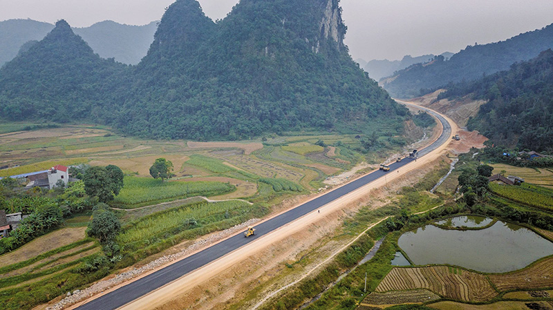 2-Thi công cao tốc Đồng Đăng - Trà Lĩnh (3).jpg 2-Thi công cao tốc Đồng Đăng - Trà Lĩnh (3).jpg