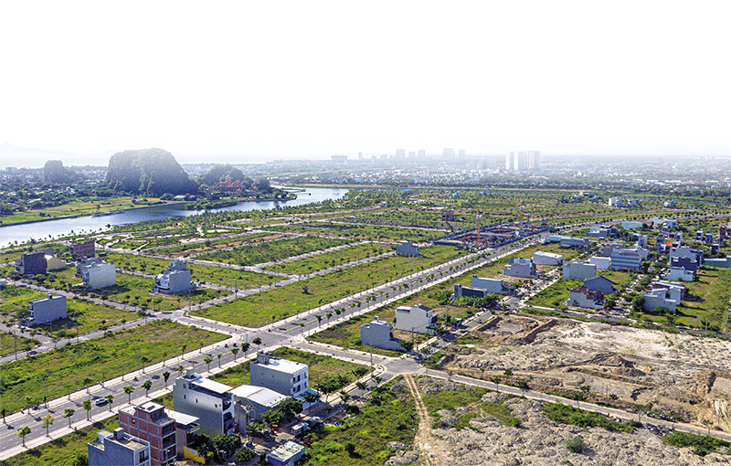 12 -Thị trường bất động sản miền Trung kh&ocirc;ng c&ograve;n nguồn cung đất nền mới dồi d&agrave;o như trước đ&acirc;y.jpg