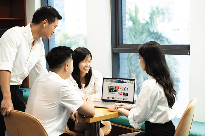 Trang8-Viettel-1.jpg
