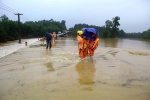 Dự báo thời tiết hôm nay: Trung Bộ tiếp tục mưa to, nguy cơ cao xảy ra lũ quét