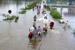 Dự báo thời tiết hôm nay: Trung Bộ mưa to diện rộng, ngập lụt nghiêm trọng ở nhiều nơi