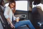 Từ 2018, người ngồi ghế sau ô tô không thắt dây an toàn sẽ bị phạt tiền 