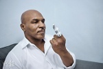 Chân Tử Đan đánh gãy ngón tay võ sĩ Mike Tyson