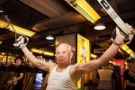 Cụ ông Trung Quốc 93 tuổi vẫn tập thể hình như thanh niên