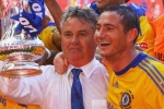 Huấn luyện viên Hiddink chính thức tạm dẫn dắt Chelsea thay Jose Mourinho