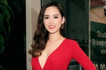 Hoa hậu Mai Phương Thúy mặc sexy đi trao giải 'Bài hát Việt'