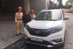 CSGT bắt nóng kẻ trộm xe Honda CRV