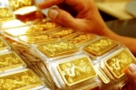 Giá vàng hôm nay 18/4: Vàng lên cao, USD tụt giảm