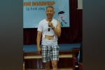 Đại học Hoa Sen phản hồi về việc giáo sư mặc quần đùi giảng bài