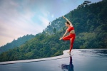 Chiêm ngưỡng những động tác yoga giữa cảnh thiên nhiên tuyệt đẹp