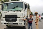 Tước giấy phép lái xe của tài xế lái xe tải chạy ngược chiều ở Thanh Hóa