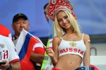 Sao khiêu dâm Nga gây chú ý khi tái xuất trong trận gặp Uruguay
