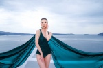 Hoa hậu Hoàn vũ Riyo Mori diện bikini của nhà thiết kế Việt