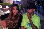 Dính chấn thương, Neymar vô tư “thả thính” nữ diễn viên xinh đẹp
