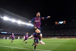 Messi lập cú đúp giúp Barca loại Man Utd
