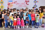 Chủ tịch UBND tỉnh Thừa Thiên Huế thăm chúc Tết đầu năm tại làng trẻ SOS
