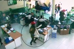 Bắt được 2 nghi phạm dùng súng cướp ngân hàng tại Khánh Hòa