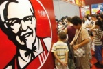 Khách Trung Quốc giận dữ vì đá KFC 'bẩn hơn nước toilet'