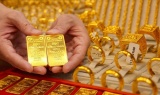 Fed giữ nguyên lãi suất, vàng và bitcoin bất động
