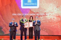 Vietnam Airlines lọt top 10 doanh nghiệp xuất sắc nhất Việt Nam