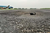 Bộ Giao thông đề nghị bố trí vốn ngân sách cải tạo đường băng sân bay Tân Sơn Nhất và Nội Bài