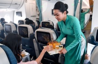 Vietnam Airlines khôi phục một số dịch vụ trên chuyến bay trước diễn biến tích cực của COVID-19