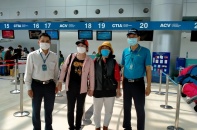 Vietnam Airlines vận chuyển miễn phí gần 600 khách hết hạn cách ly về  Hà Nội và TP.HCM