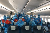 Vietnam Airlines chuyên chở công dân Anh và công dân Việt Nam hồi hương