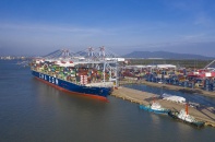 Lợi bất cập hại từ việc giảm giá dịch vụ cảng biển và phí hàng hải cho các hãng tàu