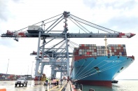 Tàu container lớn nhất thế giới cập cảng quốc tế Cái Mép 